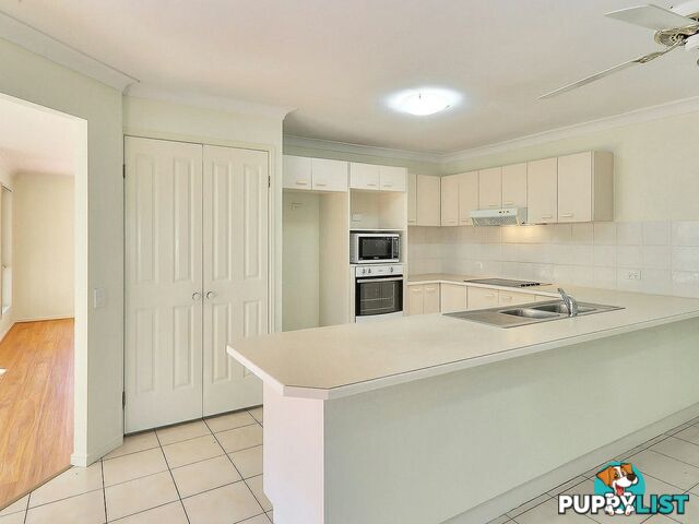 15 Dunoola Place PARKINSON QLD 4115