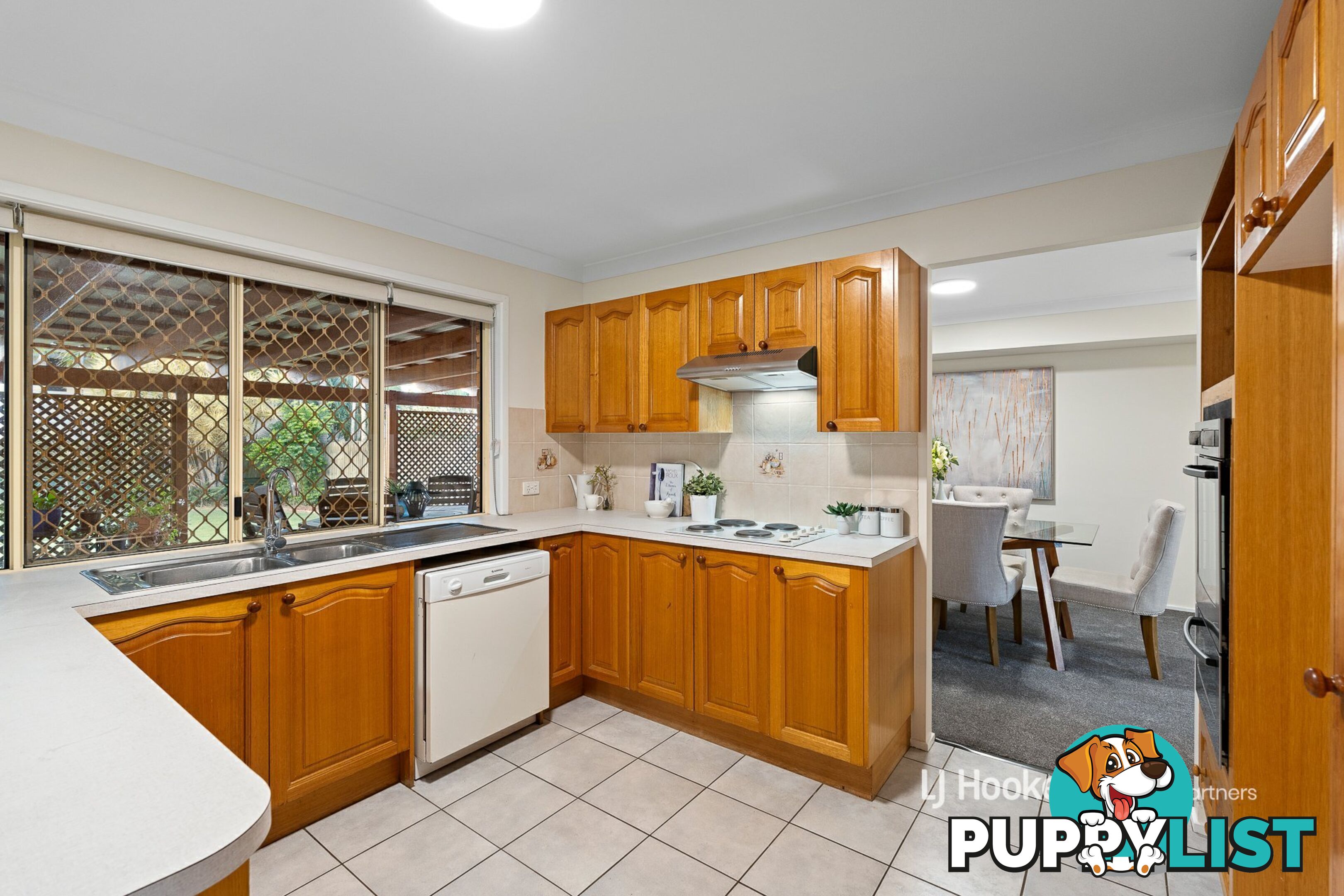 9 Dewberry Close EIGHT MILE PLAINS QLD 4113