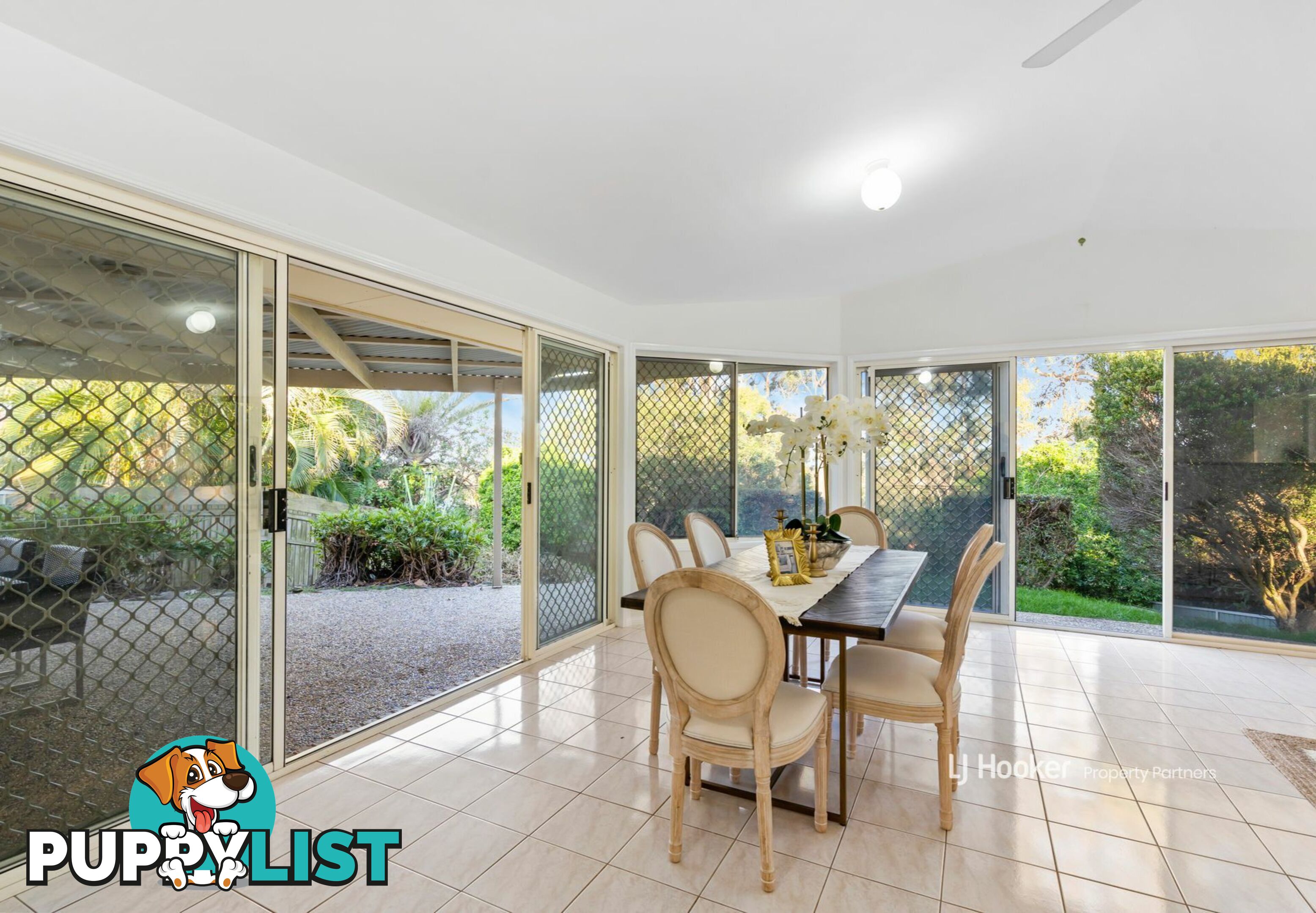 32 Wantana Crescent EDENS LANDING QLD 4207