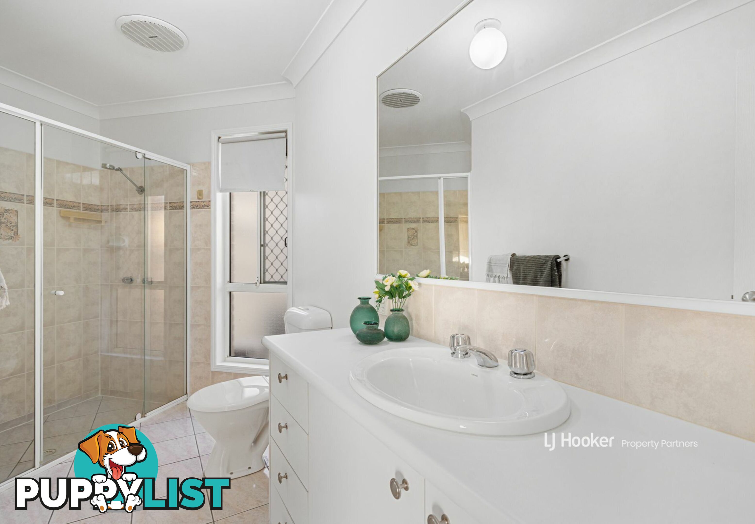 32 Wantana Crescent EDENS LANDING QLD 4207