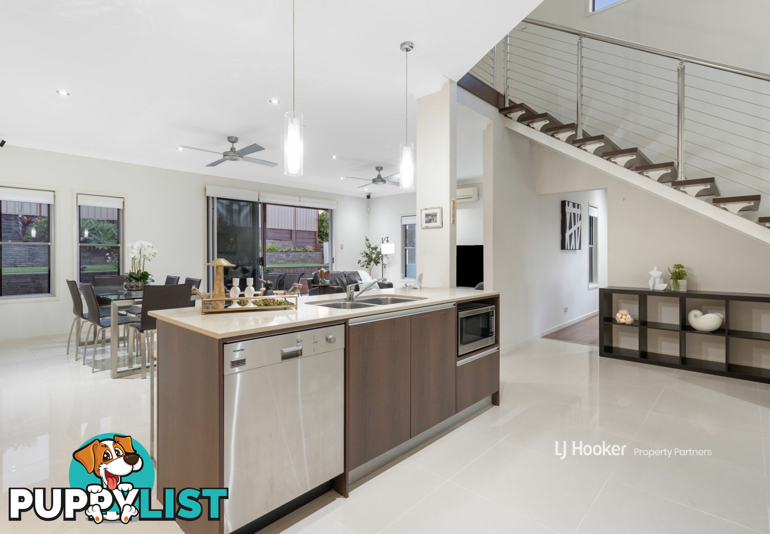 16 Wisteria Place CALAMVALE QLD 4116