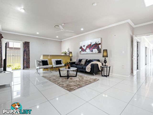 160 Hellawell Road SUNNYBANK HILLS QLD 4109