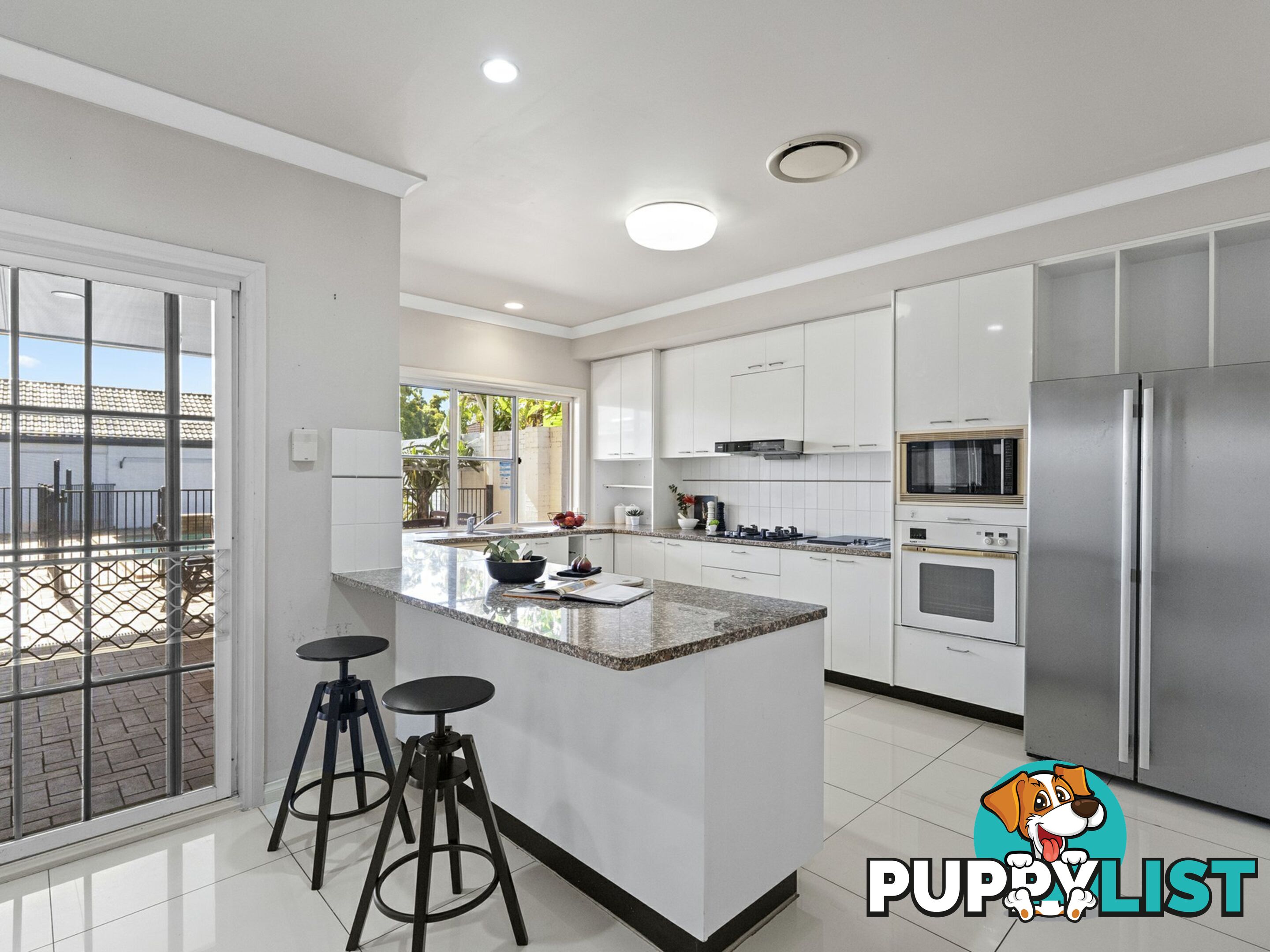 160 Hellawell Road SUNNYBANK HILLS QLD 4109