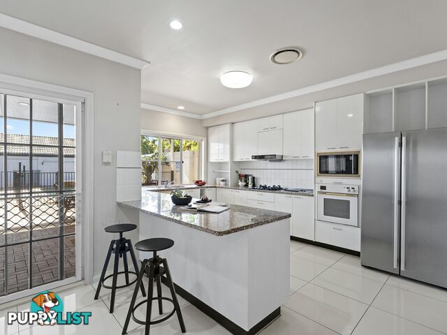 160 Hellawell Road SUNNYBANK HILLS QLD 4109