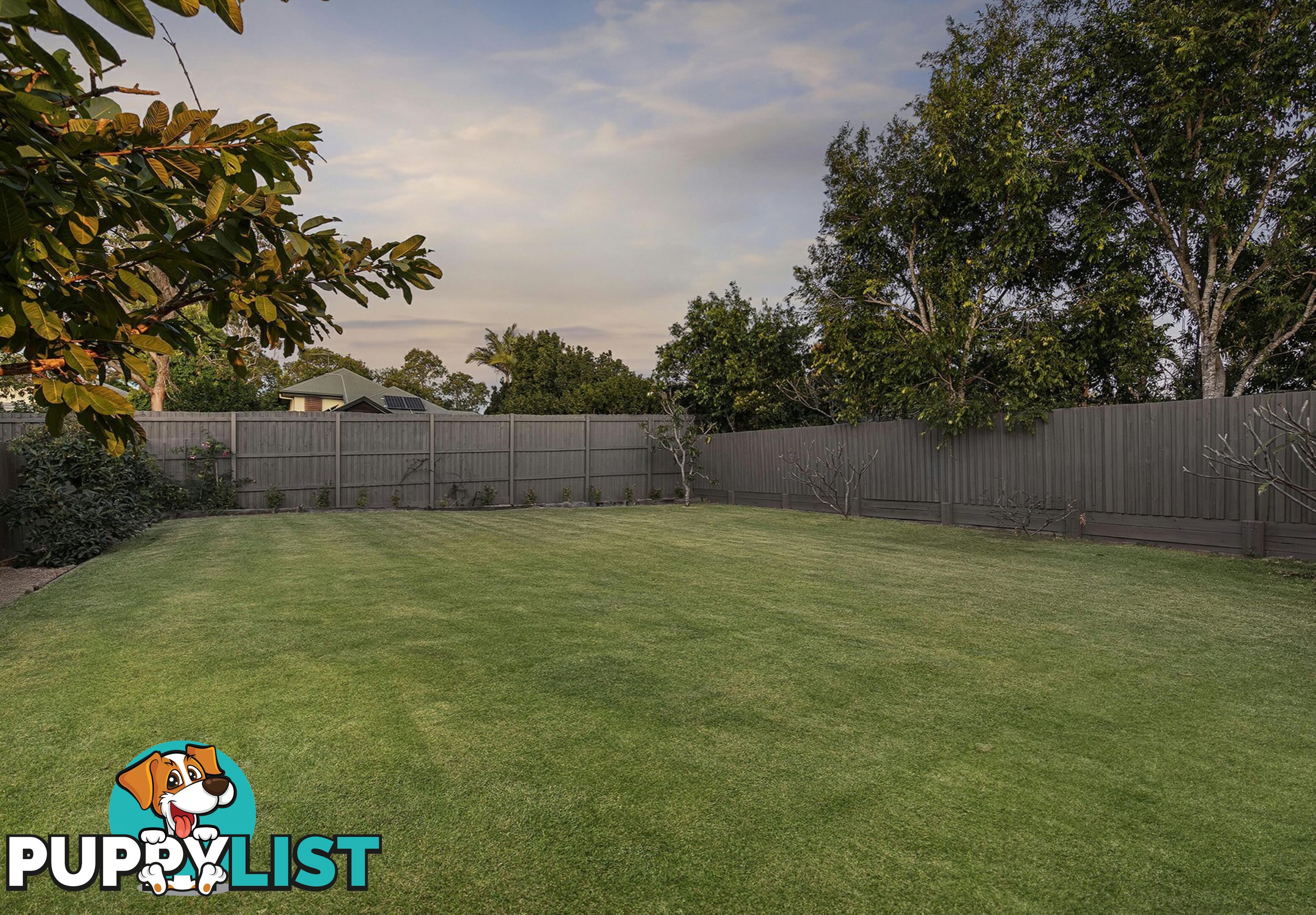 23 Sovereign Close WISHART QLD 4122
