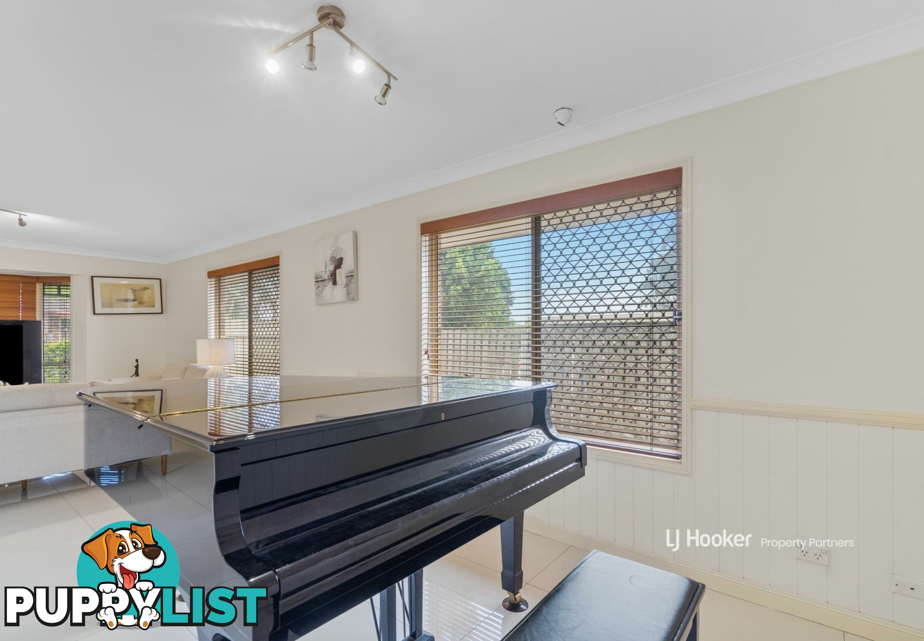 105 Bannockburn Crescent PARKINSON QLD 4115