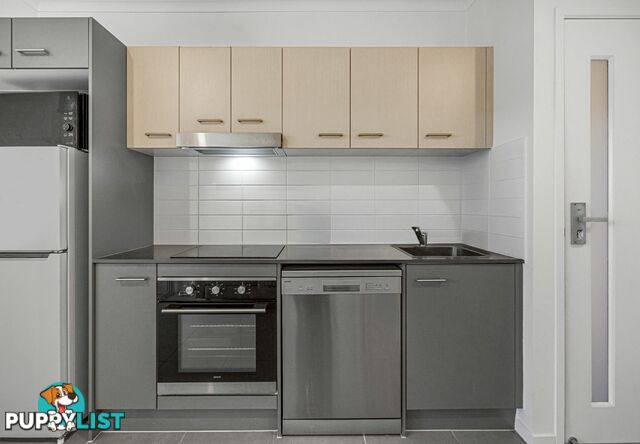 11 Beat Street RIPLEY QLD 4306