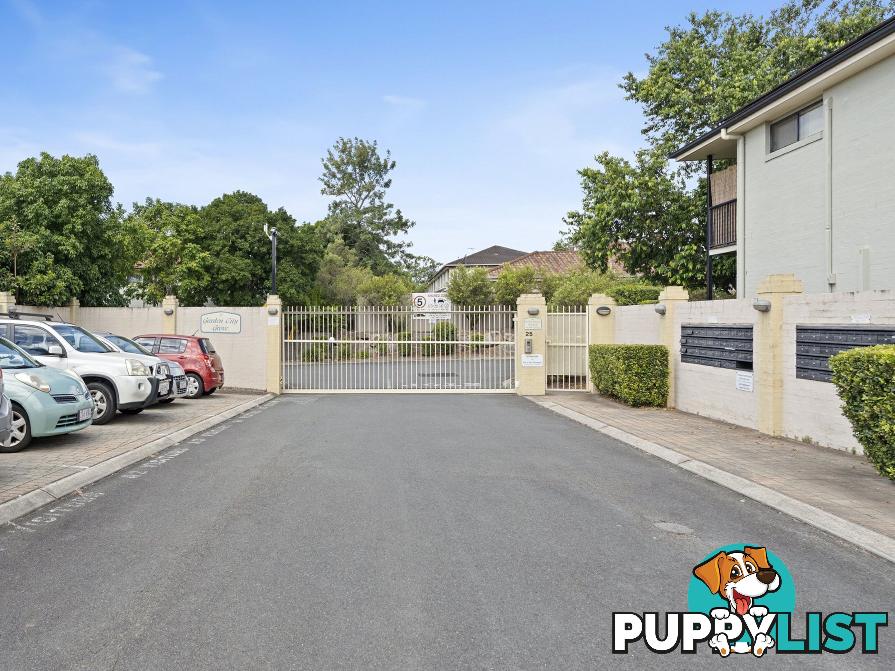 25/25 Buckingham Place EIGHT MILE PLAINS QLD 4113