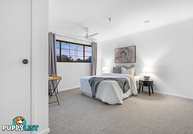 185 Discovery Drive HELENSVALE QLD 4212
