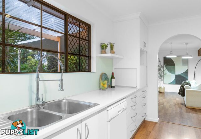 185 Discovery Drive HELENSVALE QLD 4212