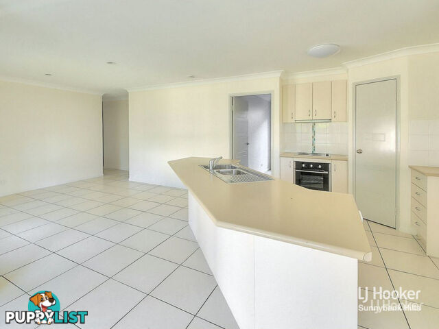 21 Crescendo Place CRESTMEAD QLD 4132