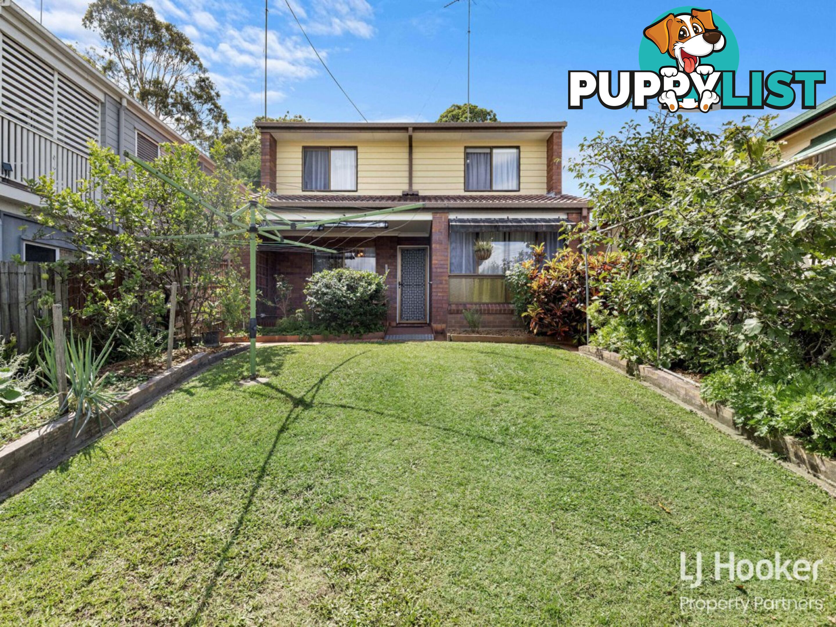 32A Hockings Street HOLLAND PARK WEST QLD 4121