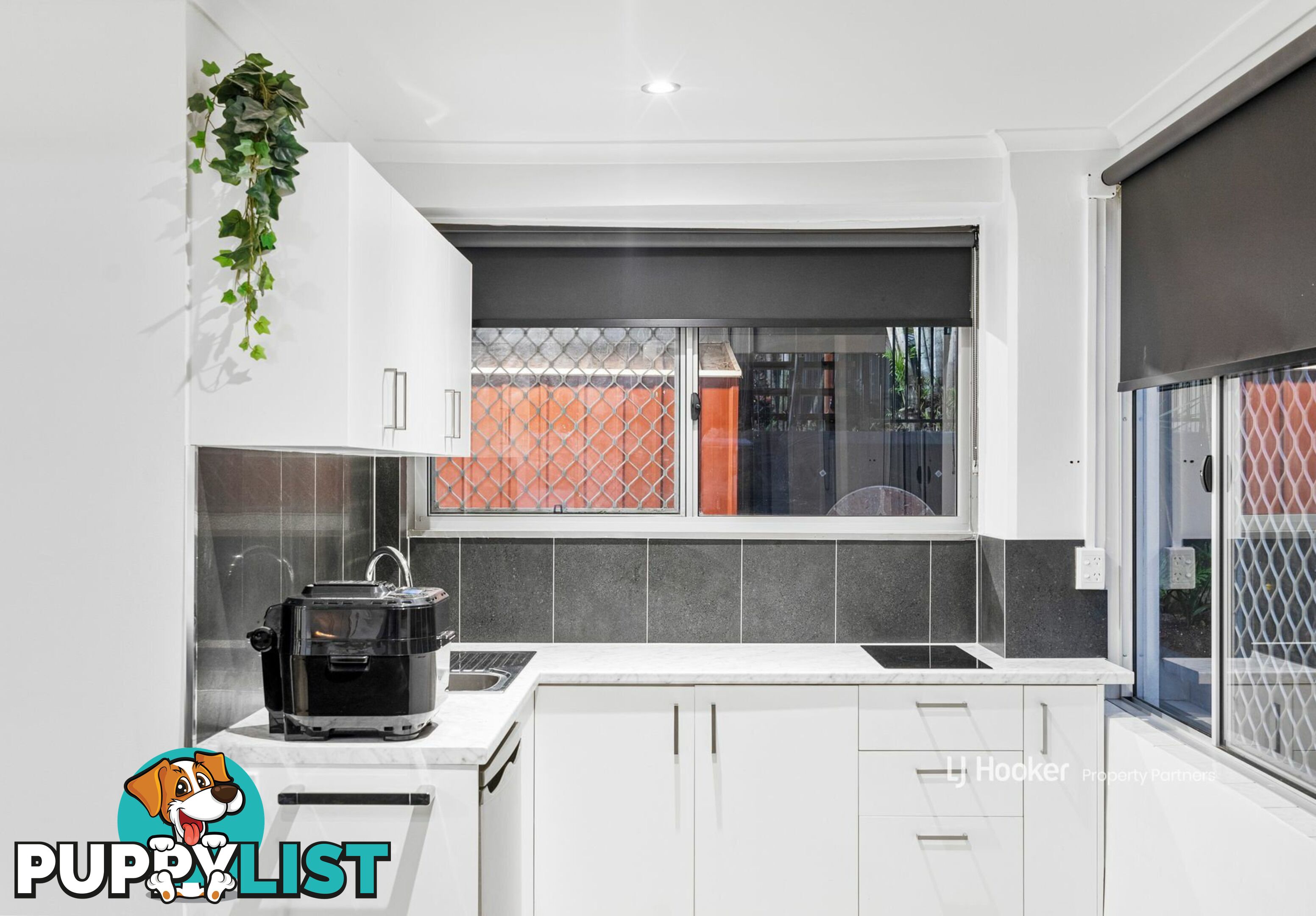 14 Stuart Street WOODRIDGE QLD 4114