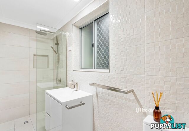 14 Stuart Street WOODRIDGE QLD 4114