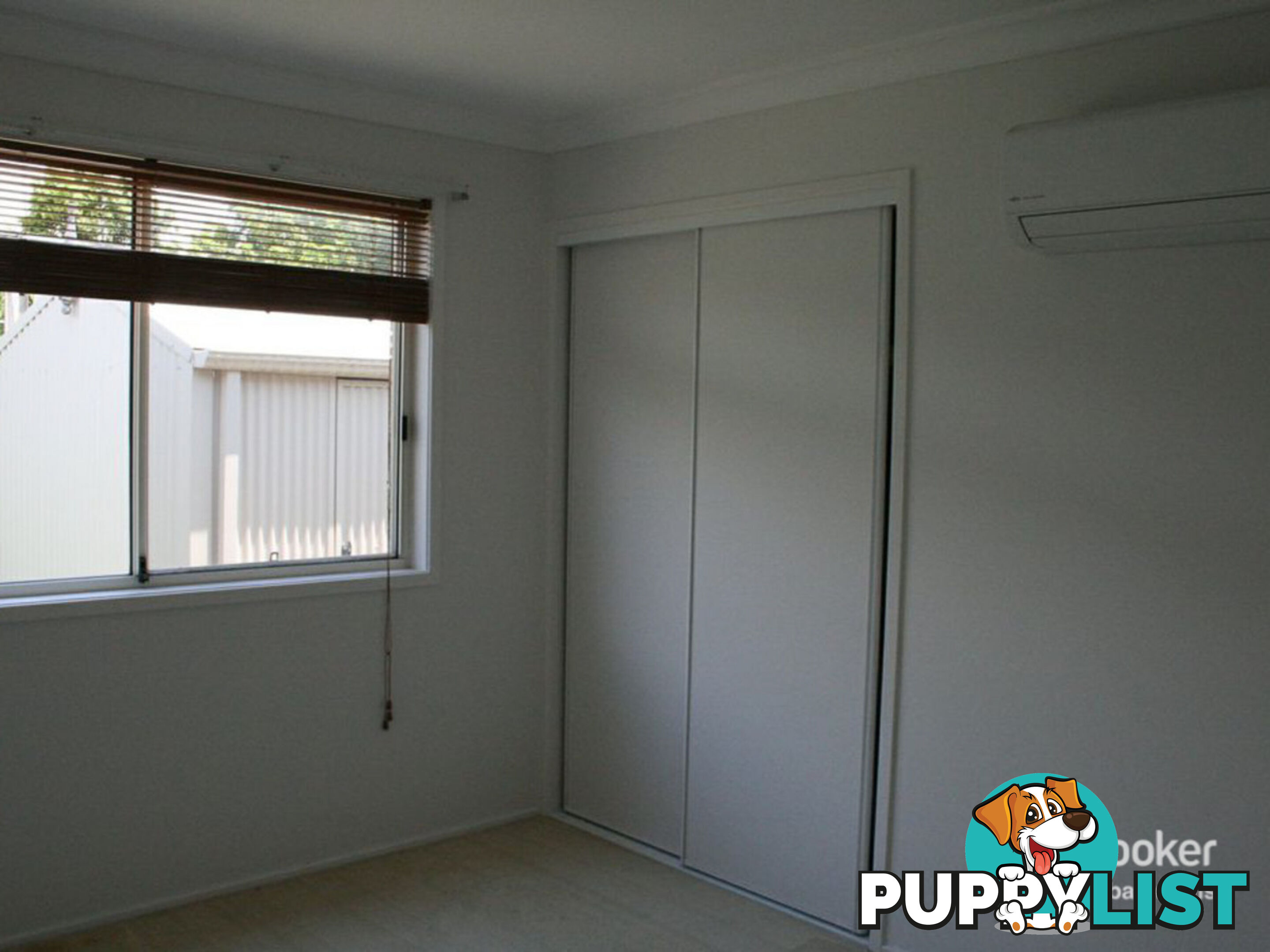 16 Conimbla Close PARKINSON QLD 4115