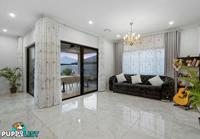 46 Abbeydale Road GREENBANK QLD 4124