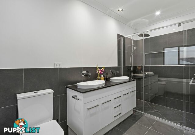 46 Abbeydale Road GREENBANK QLD 4124