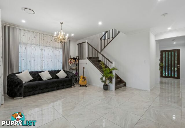 46 Abbeydale Road GREENBANK QLD 4124