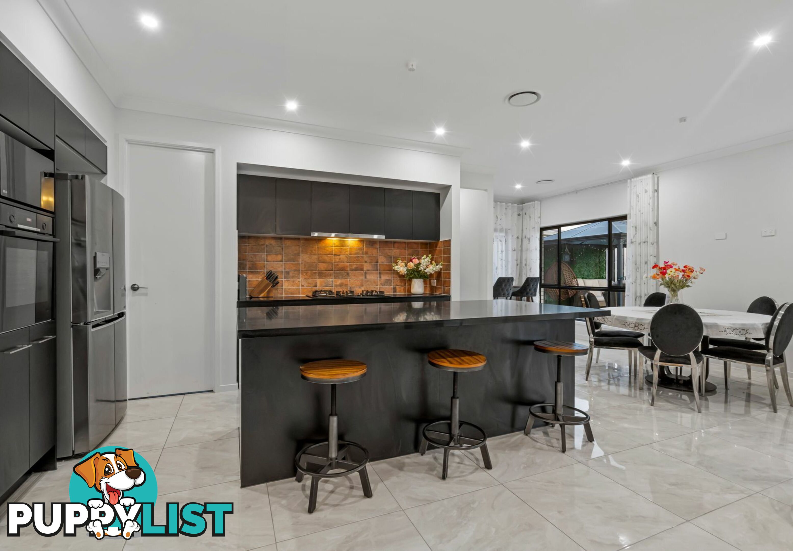 46 Abbeydale Road GREENBANK QLD 4124