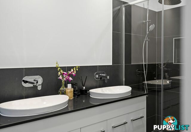46 Abbeydale Road GREENBANK QLD 4124