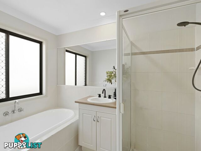 21 Yvonne Road EIGHT MILE PLAINS QLD 4113