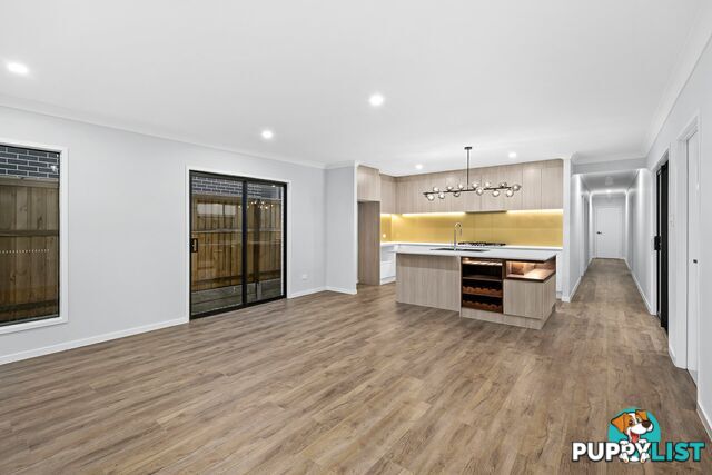 7 Watertower Street PARK RIDGE QLD 4125