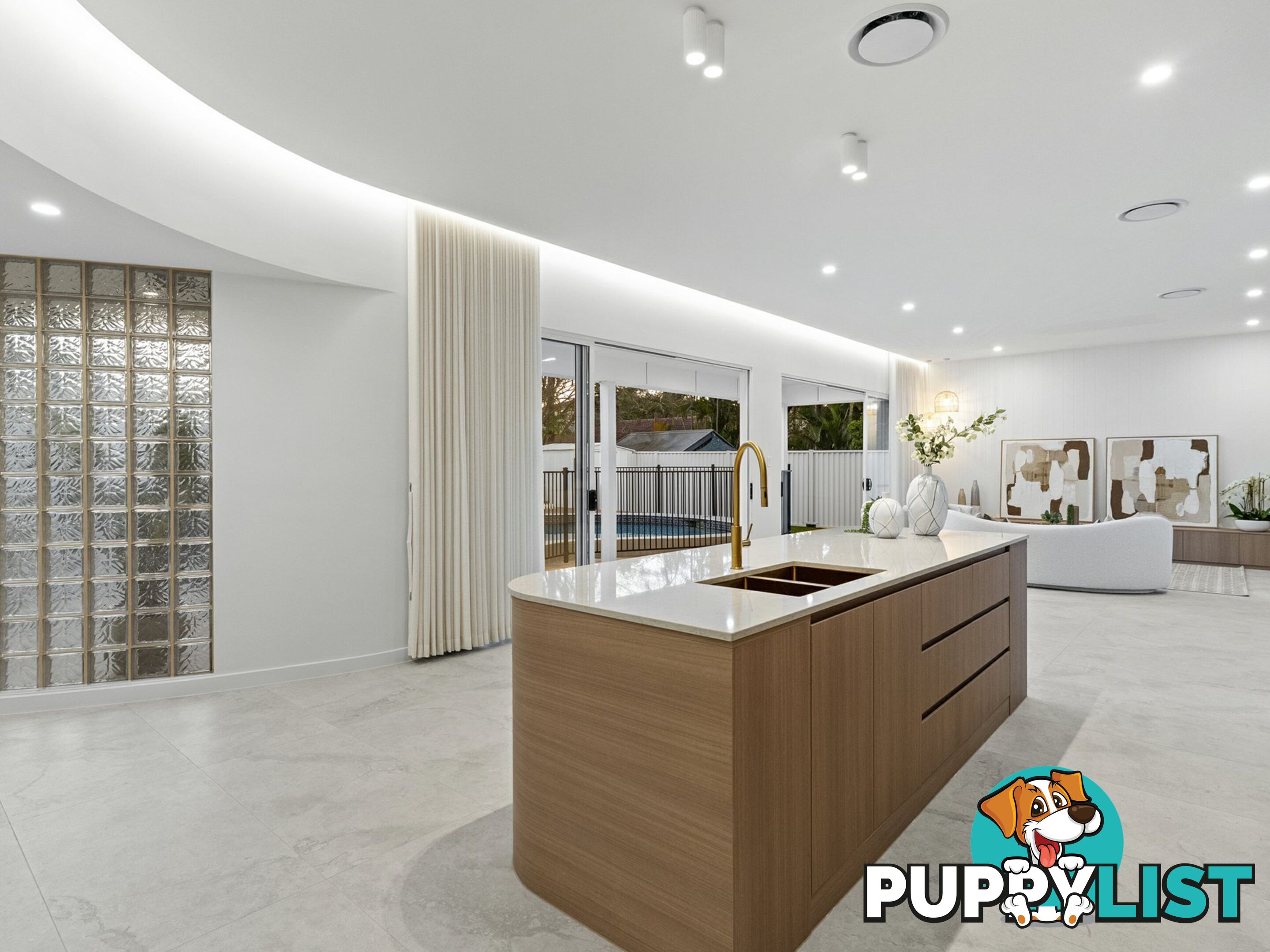 11 Fanfare Street EIGHT MILE PLAINS QLD 4113