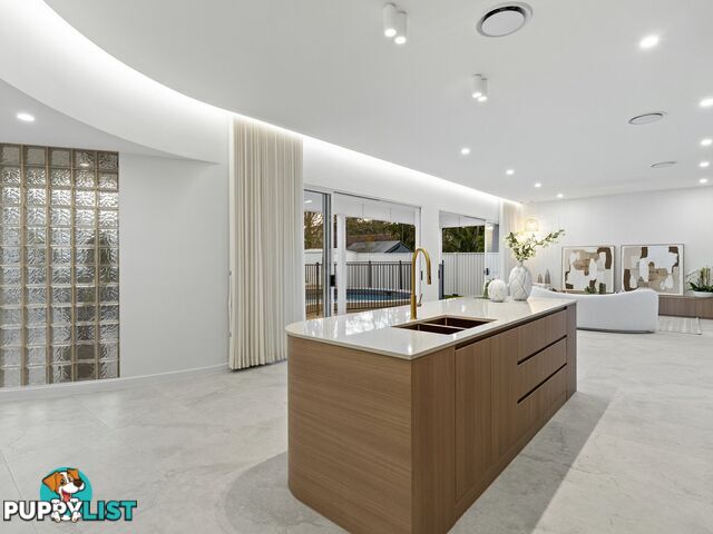 11 Fanfare Street EIGHT MILE PLAINS QLD 4113