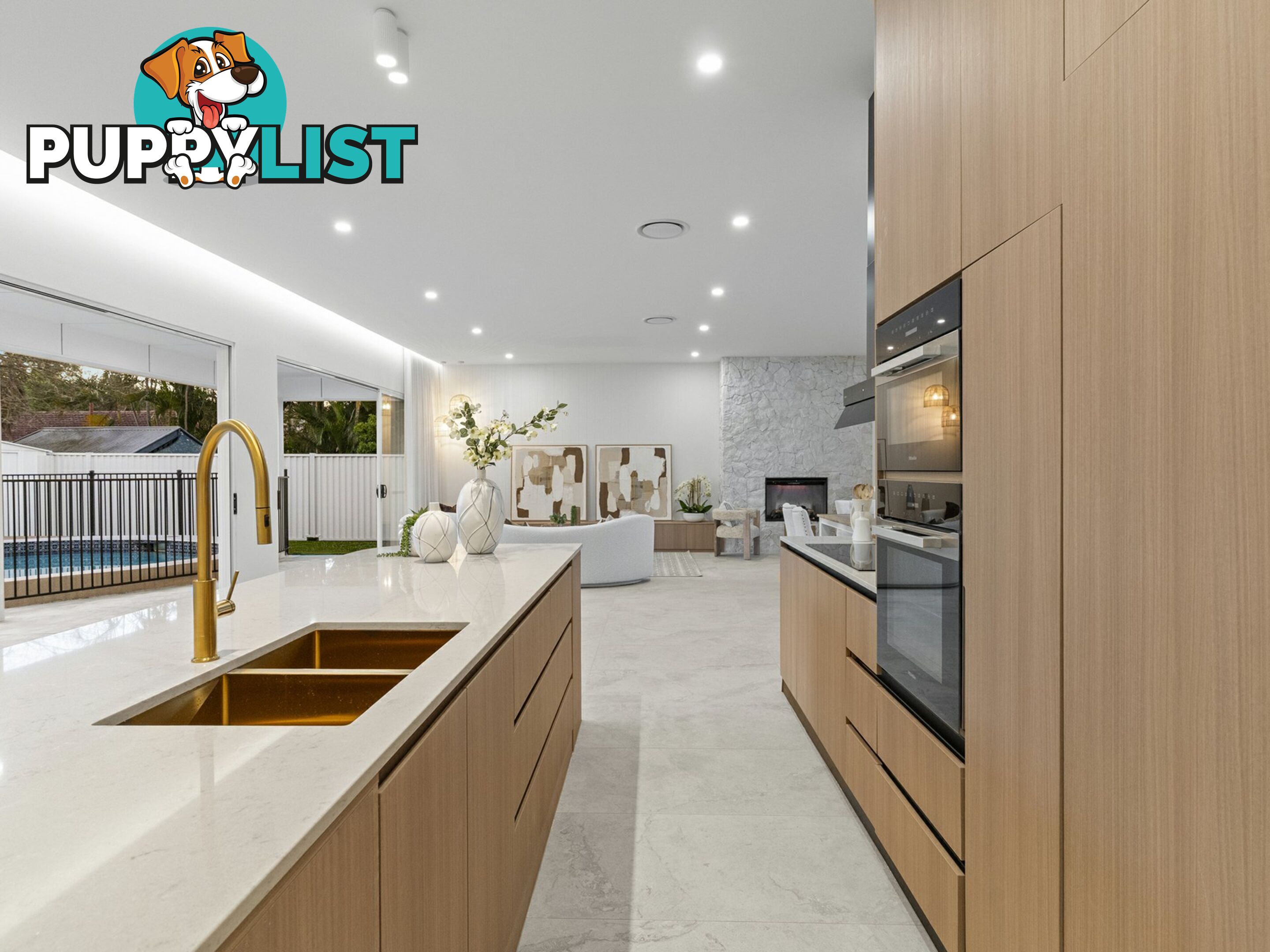 11 Fanfare Street EIGHT MILE PLAINS QLD 4113