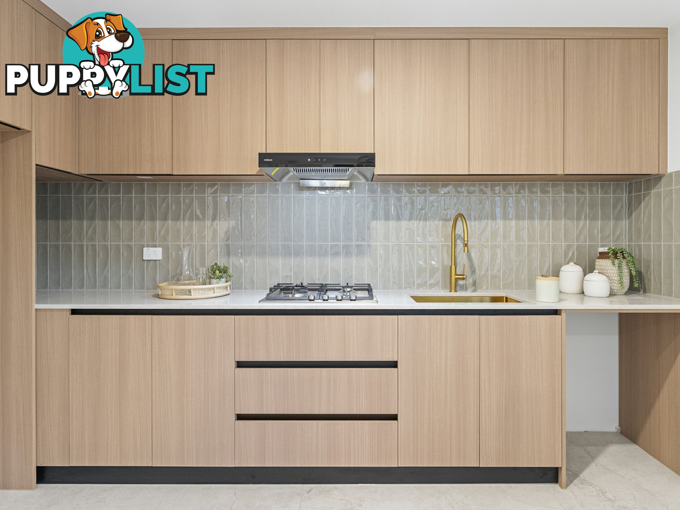 11 Fanfare Street EIGHT MILE PLAINS QLD 4113