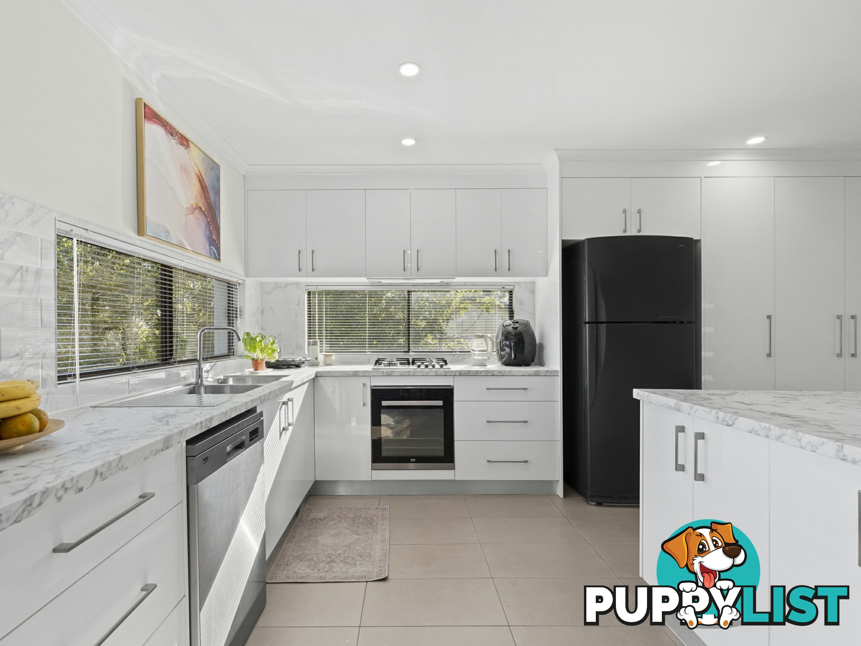 25 Queens Road KINGSTON QLD 4114