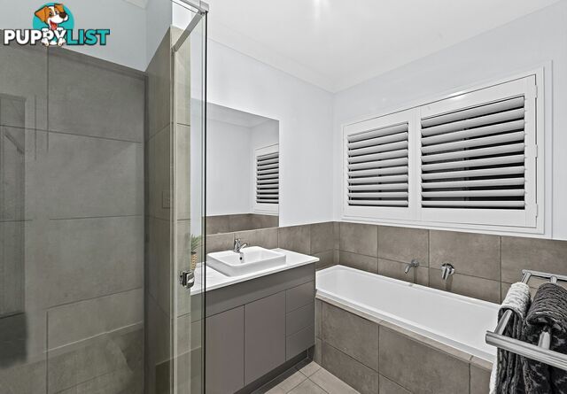 19 Ironbark Avenue PARK RIDGE QLD 4125