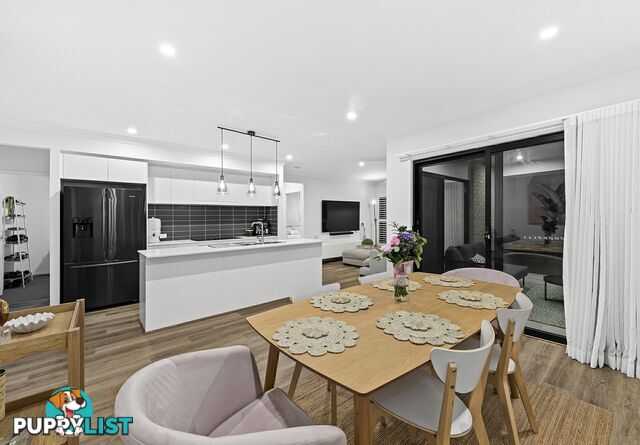 19 Ironbark Avenue PARK RIDGE QLD 4125