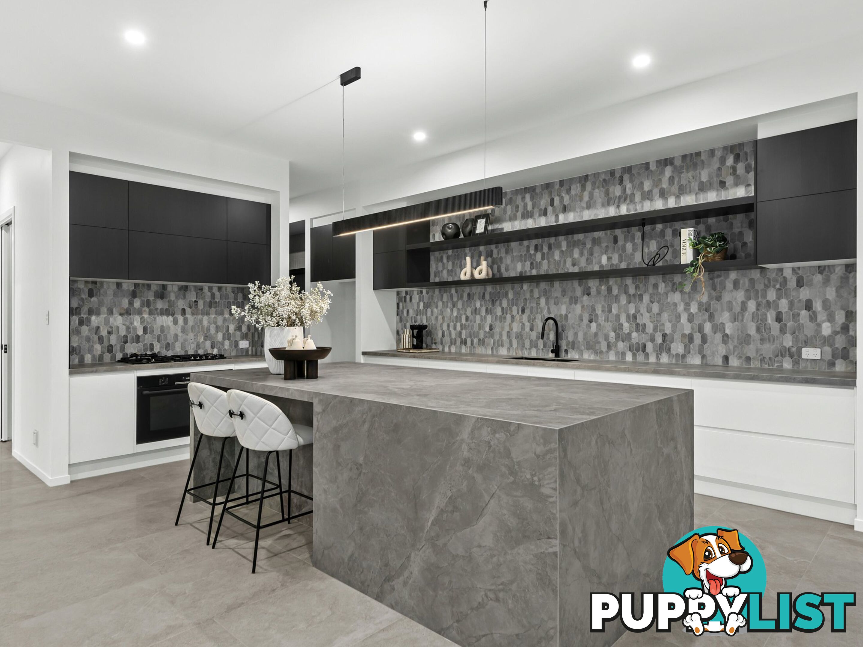 30 Rosemary Circuit ROCHEDALE QLD 4123