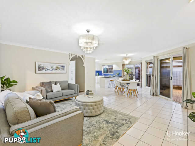 4 Eastcourt Lane SUNNYBANK HILLS QLD 4109