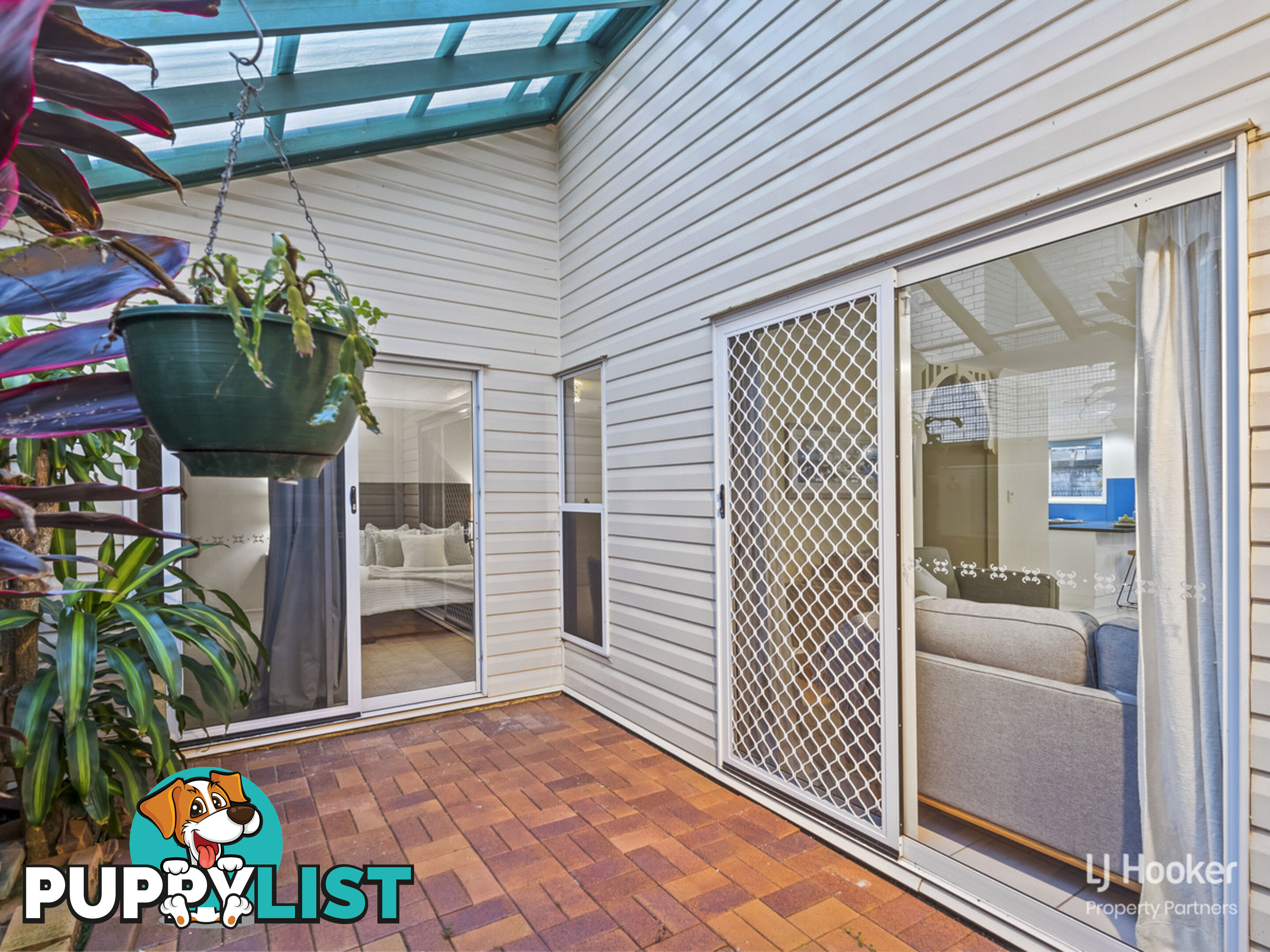 4 Eastcourt Lane SUNNYBANK HILLS QLD 4109