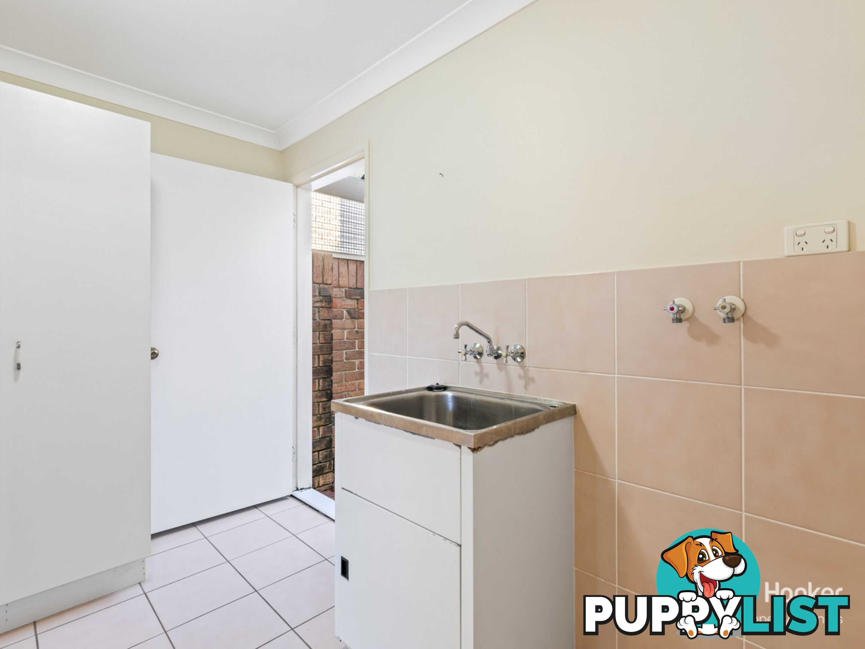 4 Eastcourt Lane SUNNYBANK HILLS QLD 4109