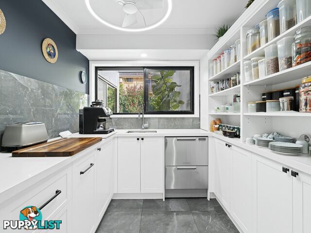 11 Kernow Street ROBERTSON QLD 4109
