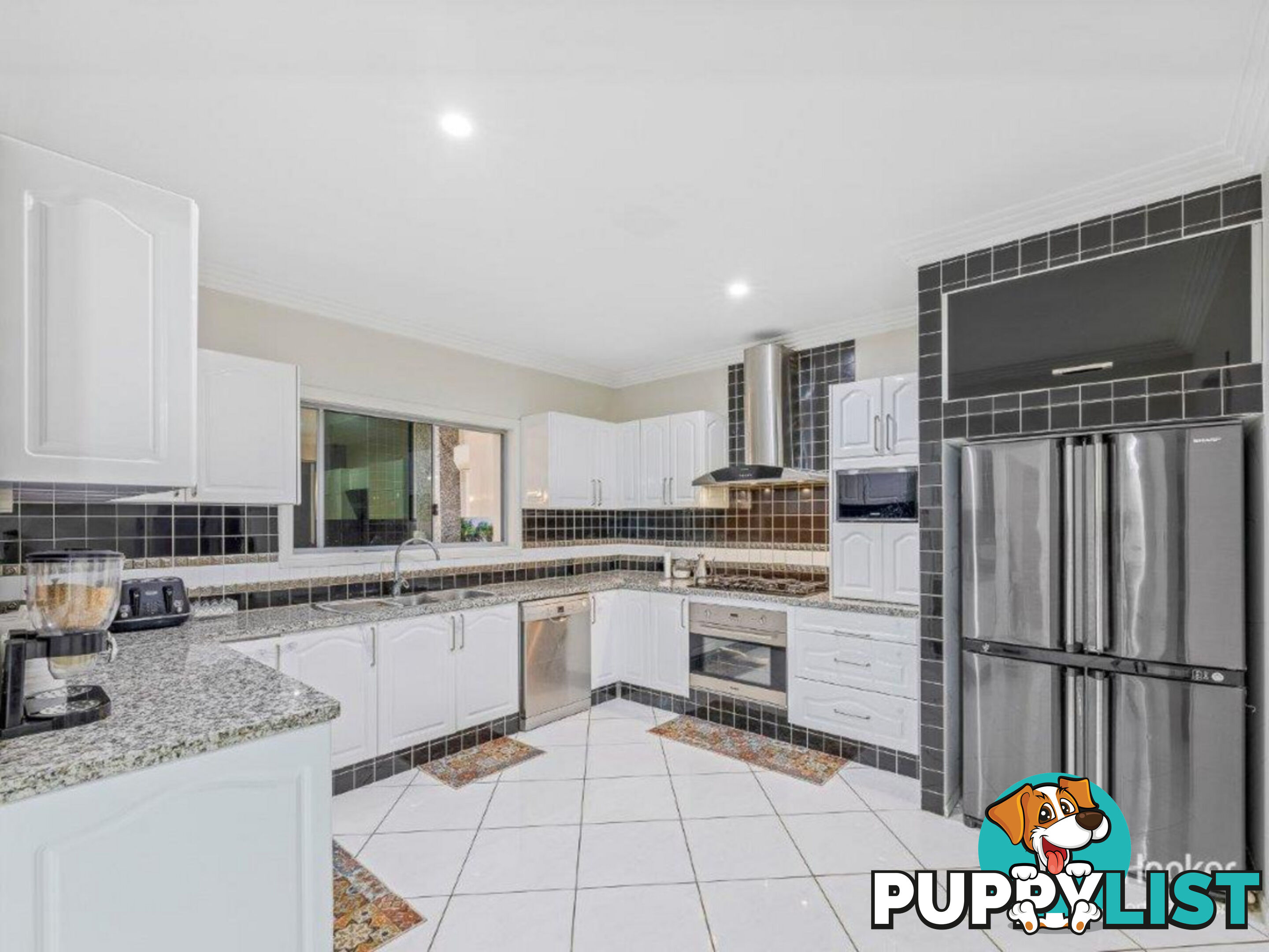 19 Taylor Place MACKENZIE QLD 4156