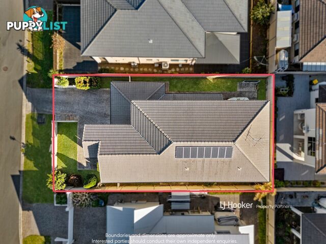 8 Golden Place ROBERTSON QLD 4109