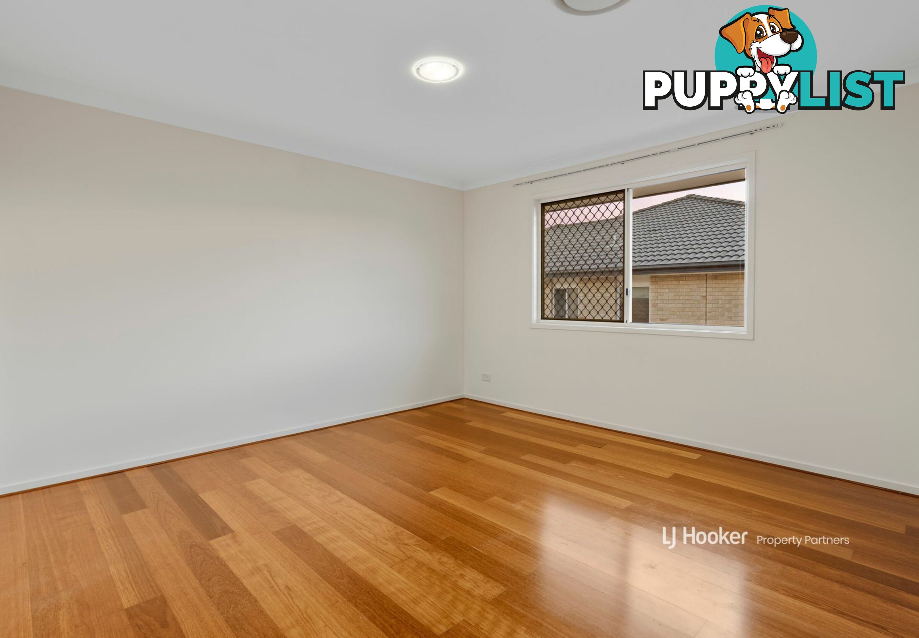 8 Golden Place ROBERTSON QLD 4109