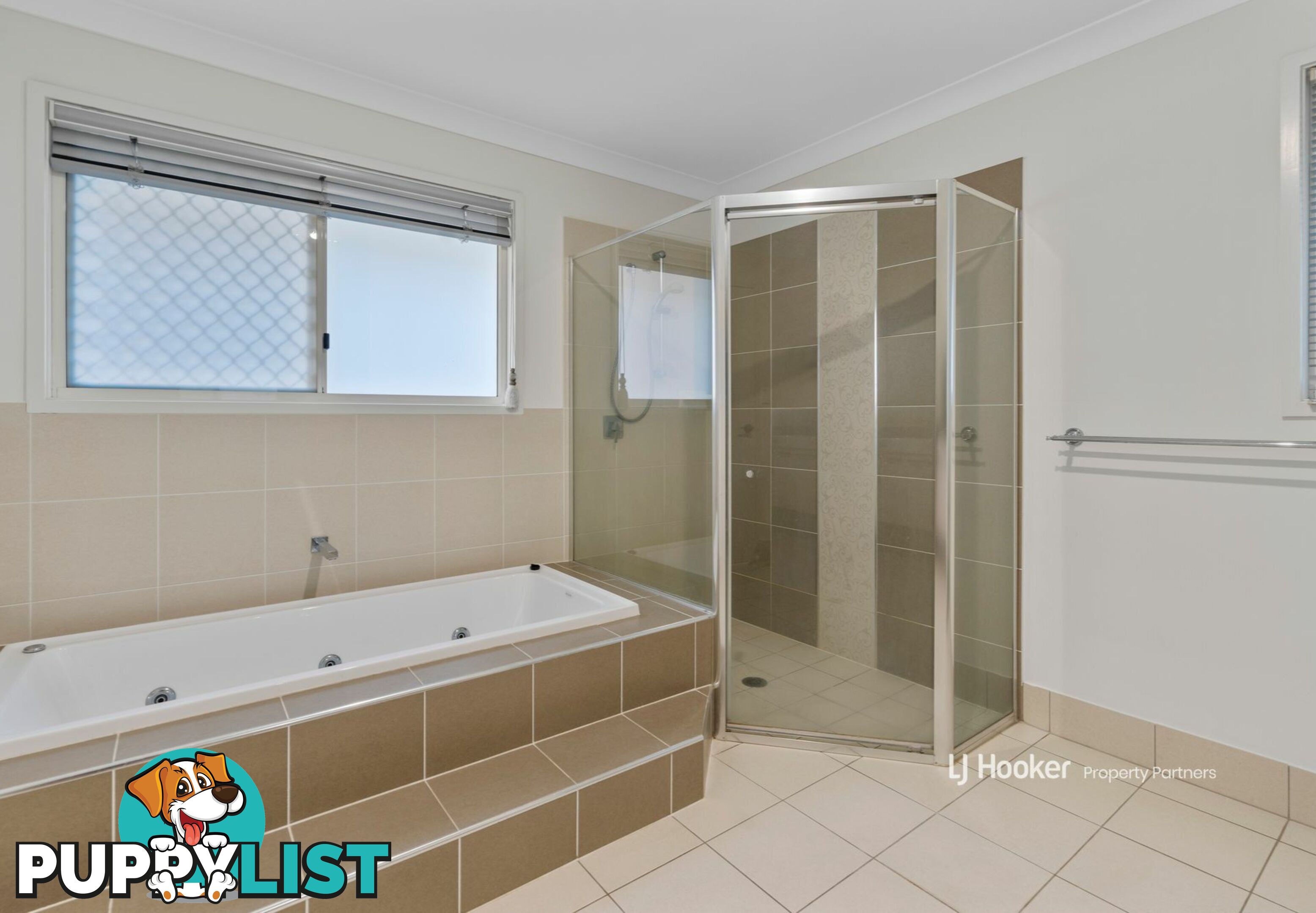 8 Golden Place ROBERTSON QLD 4109