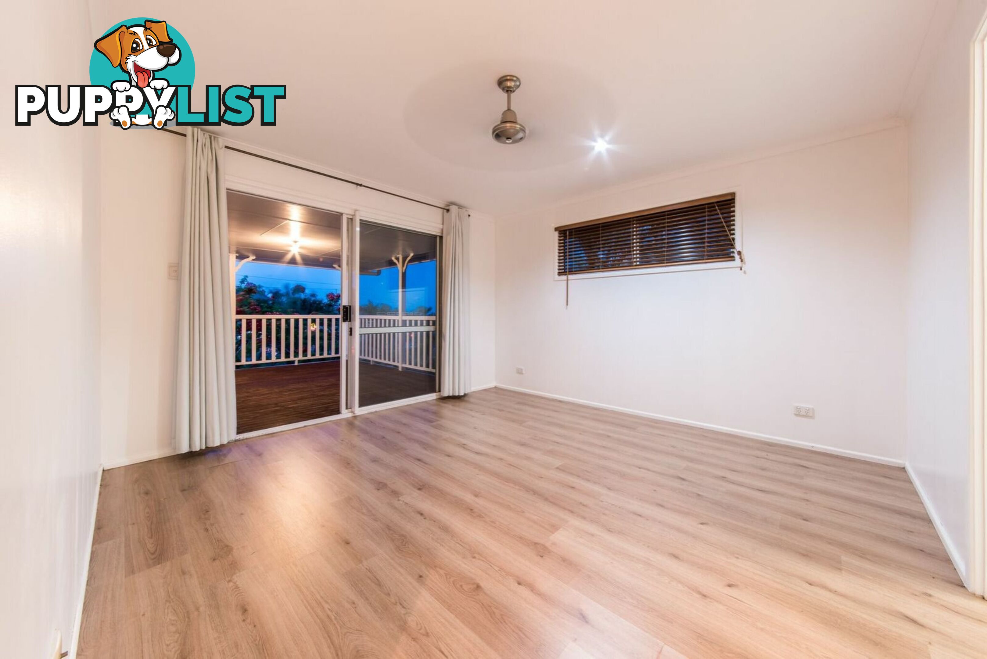 16 South Molle Boulevard CANNONVALE QLD 4802