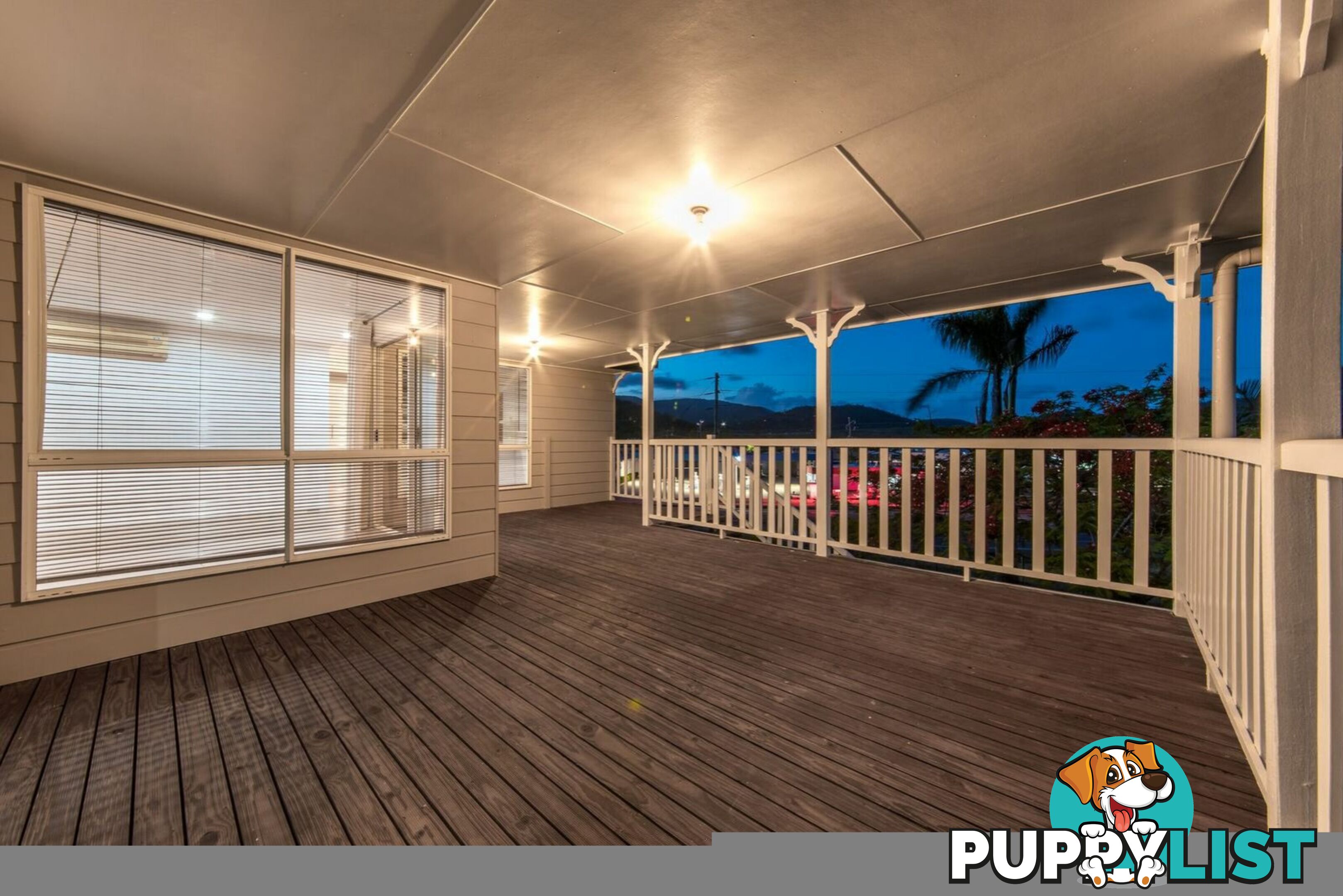 16 South Molle Boulevard CANNONVALE QLD 4802