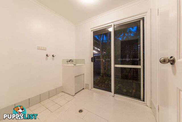 16 South Molle Boulevard CANNONVALE QLD 4802