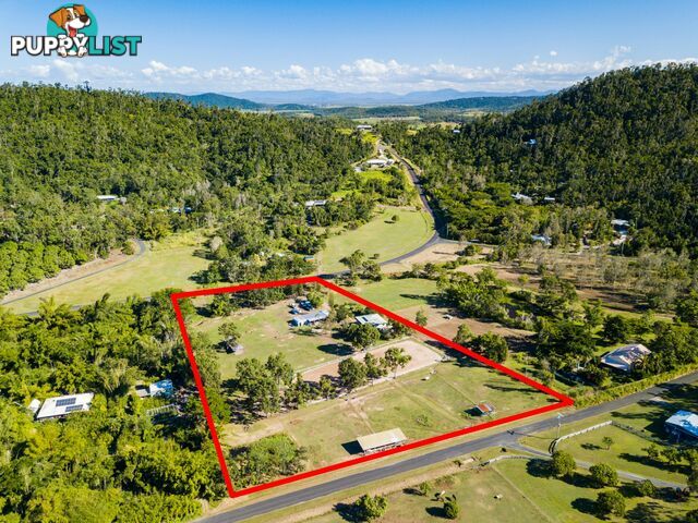 18 Moon Crescent SUGARLOAF QLD 4800