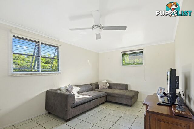 18 Moon Crescent SUGARLOAF QLD 4800