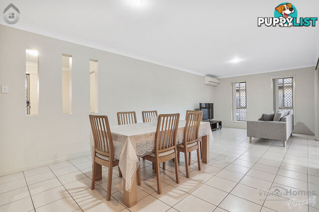 House 3 48 BARDOLPH PLACE SUNNYBANK HILLS QLD 4109