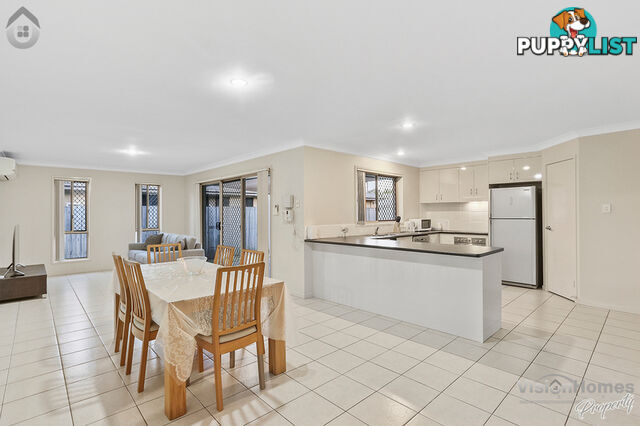 House 3 48 BARDOLPH PLACE SUNNYBANK HILLS QLD 4109