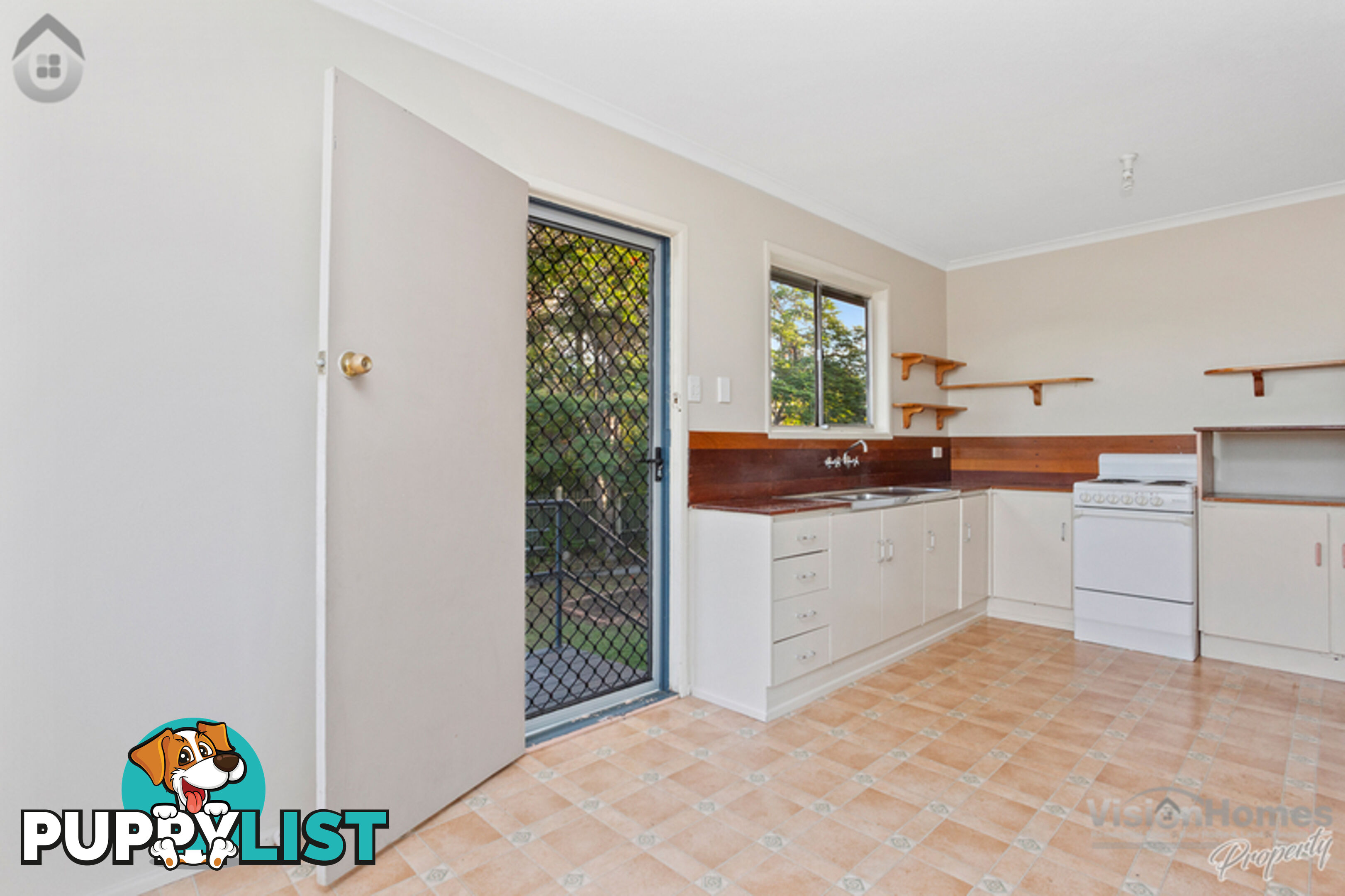 5 BLACKTON STREET LOGAN CENTRAL QLD 4114